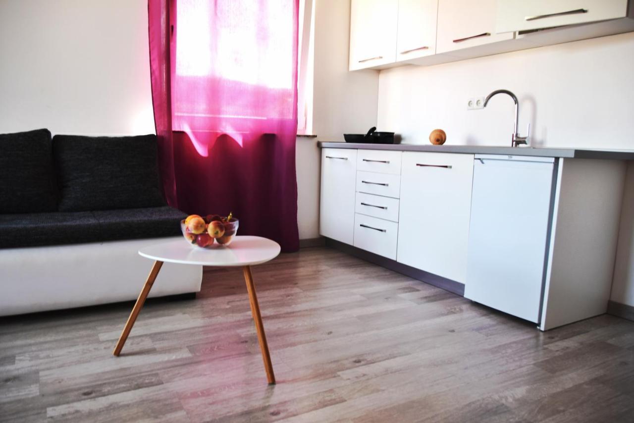 Rab Apartments Aurora Ραμπ Εξωτερικό φωτογραφία