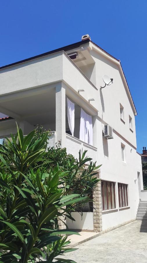 Rab Apartments Aurora Ραμπ Εξωτερικό φωτογραφία