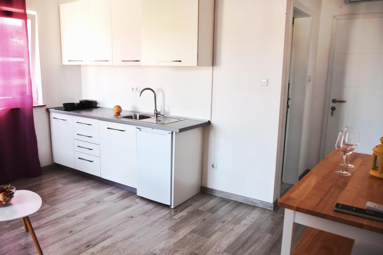 Rab Apartments Aurora Ραμπ Εξωτερικό φωτογραφία