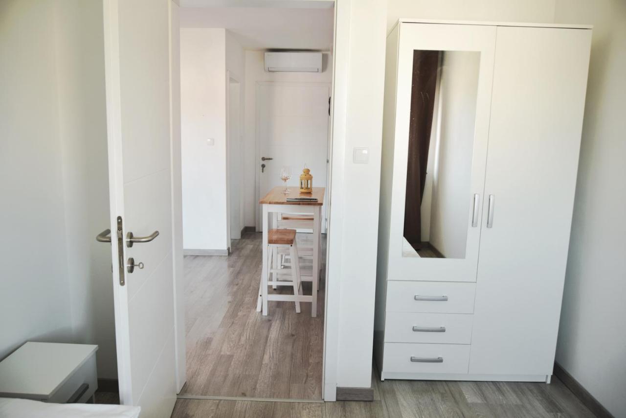 Rab Apartments Aurora Ραμπ Εξωτερικό φωτογραφία