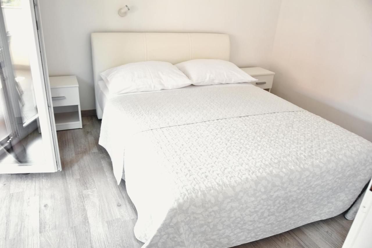 Rab Apartments Aurora Ραμπ Εξωτερικό φωτογραφία
